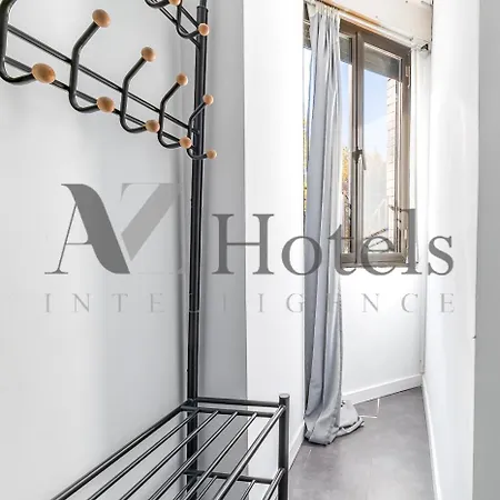 Ayz Ulises - Auto Check-in Guest house Madrid