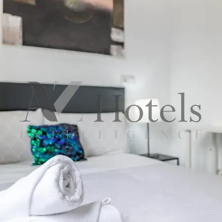 Ayz Ulises - Auto Check-in Guest house Madrid