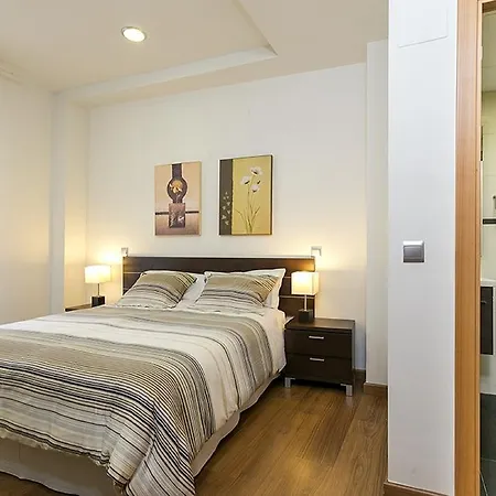 Center Apartment *