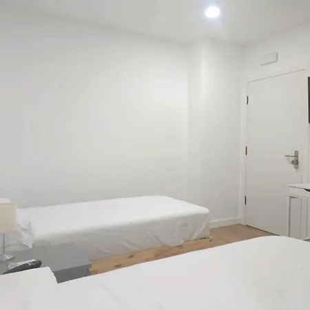Гостевой дом Casa De Huespedes 12 Octubre