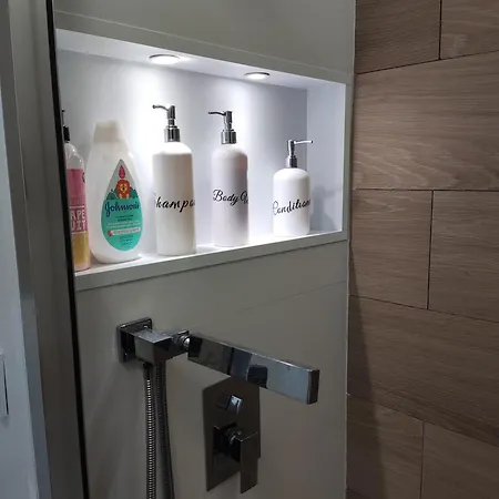 Homestay Villaverde Rooms, Privada Bano Compartido Madrid