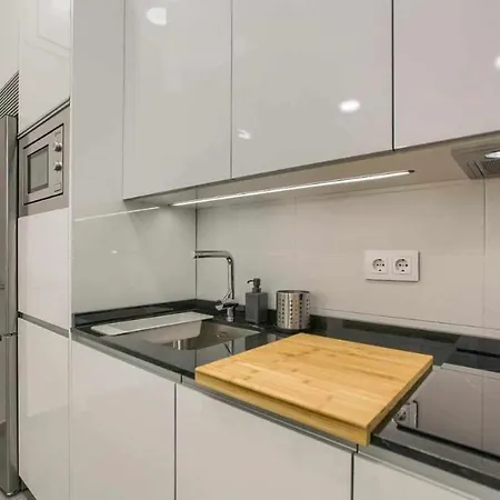 Rina Apartamento1 * Madrid