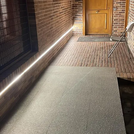 C1 Madrid, Zona Exclusiva Apartamento
