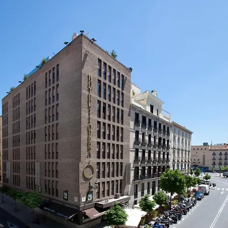 Opera Hotel