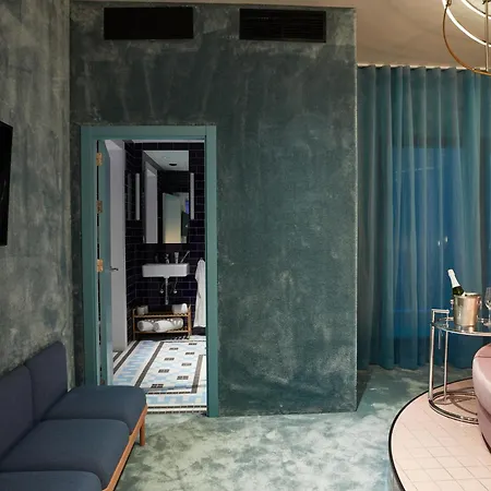 The Social Hub 4 Star Hotel