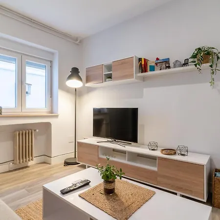 Apartment Modern With Terrace-2 Bedrooms 2 Bathrooms-tetuan Madrid