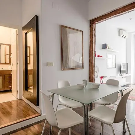 Flat Next To The Paseo Del Prado With Balcony - A5 * 마드리드