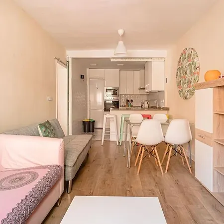 Apartamento Luminous For 7 Pax In Tetuan - Pb