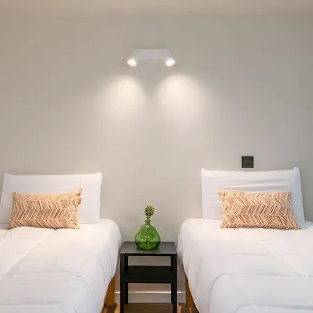 Beautiful Duplex In Front Of Vista Alegre Palace Appartamento Madrid