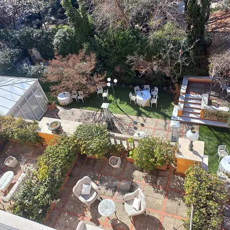 Hotel La Quinta De Cedros 4*