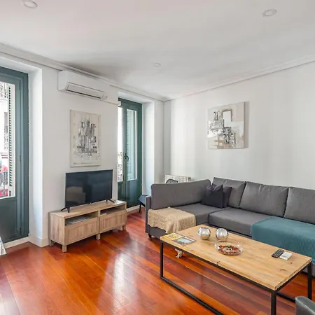 Centrico Plaza Espana - Gran Via Apartment *