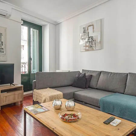 Centrico Plaza Espana - Gran Via Apartment Madrid