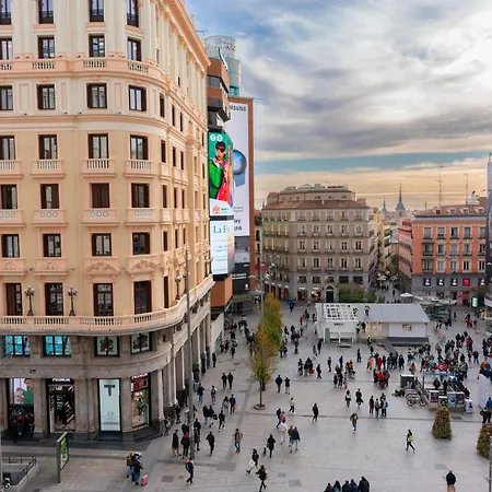 Carmen-gran Via * Madrid