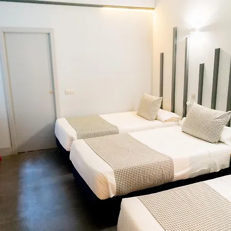 Hostel Carmen-gran Via *