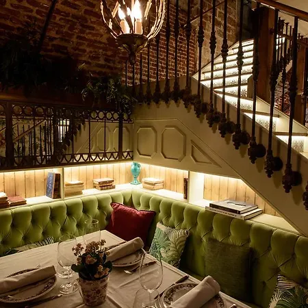 Icon Wipton Hotel 4*
