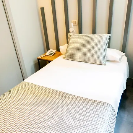 Hostel Carmen-gran Via *