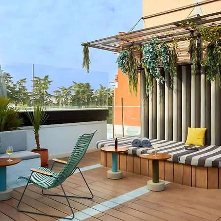 The Social Hub 4 Star Hotel