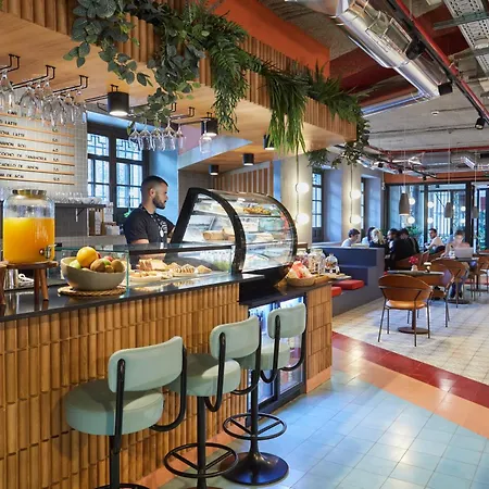 The Social Hub 4 Star 4*