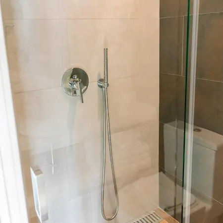 Charlotte-gran Via Hostel Madrid