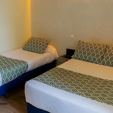 Hostel Charlotte-gran Via
