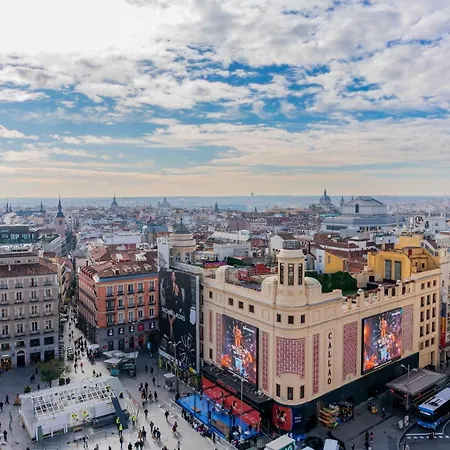 Hostel Charlotte-gran Via Madrid