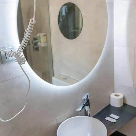 Auberge de jeunesse Juliette-gran Via *