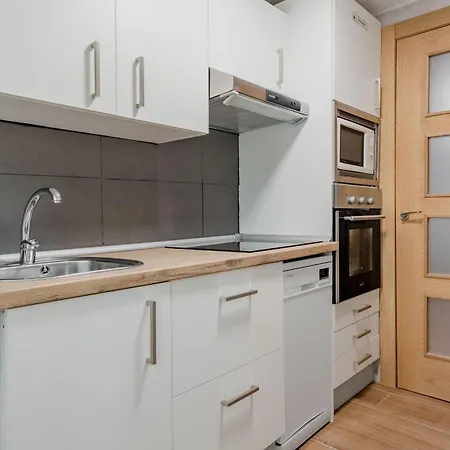 Madrid Comillas - Apartamento De 2 Dormitorios * Madryt