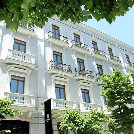 Unico Madrid, Small Luxury