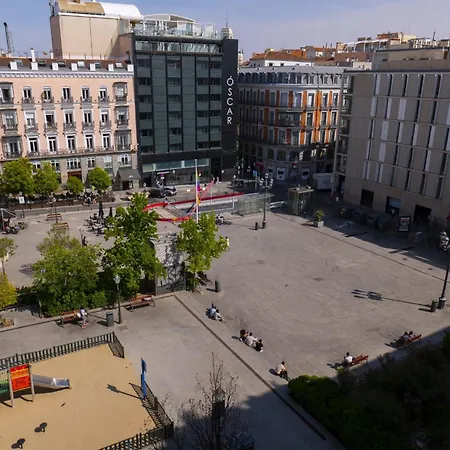 Apartment Cozy Overlooking Pedro Zerolo Square Madrid