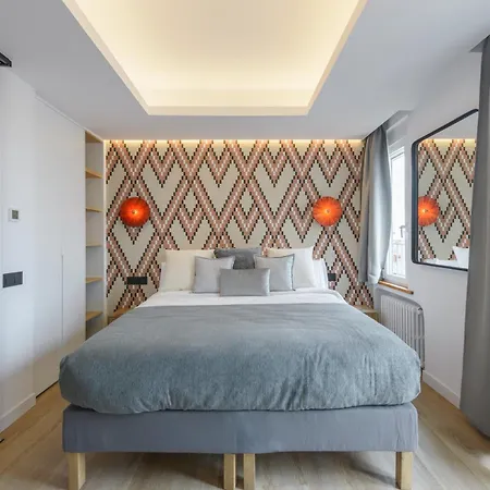 Gran Via Capitals By Monaro*****
