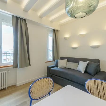Gran Via Capitals By Monaro*****