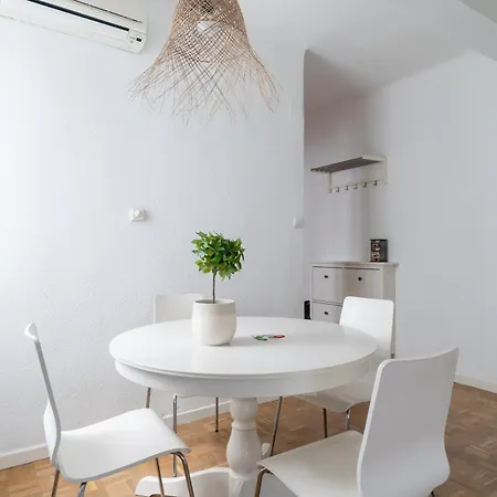Bright Apartment-2bedrooms 1bathroom-delicias Madrid