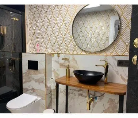 Chic12 Only For Millionaires Groups