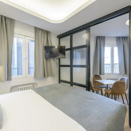 Gran Via Capitals By Monaro***** 아파트