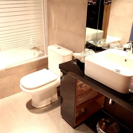 Gran Via Aparthotel 4*