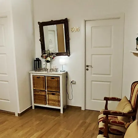 Aliste Guest house 2*