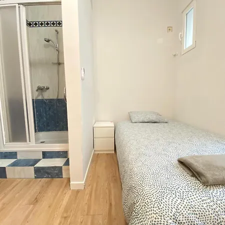 Habitacion En Casco Historico De Madrid, A Pocos Pasos De Sol Guest house