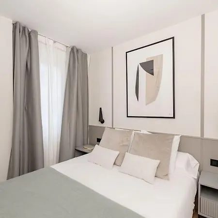 Chueca Iv Calle Escorial 2br 2bh *