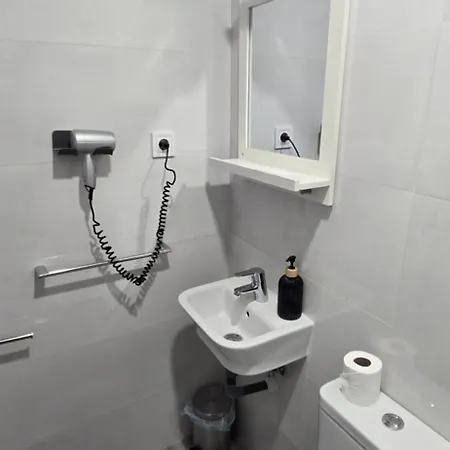 Universal Guest house *