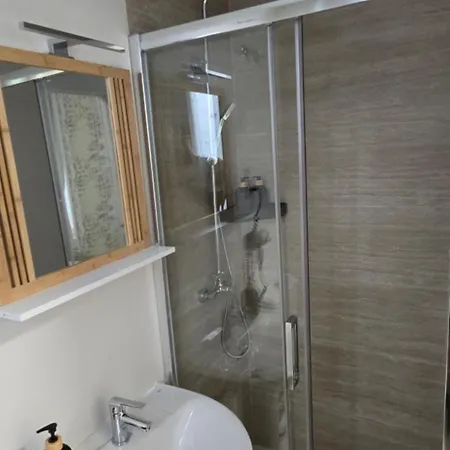 Universal Guest house *