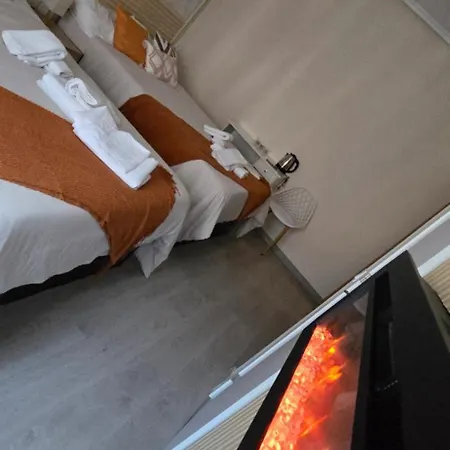Universal Guest house *