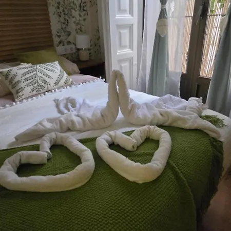 Guest house Universal