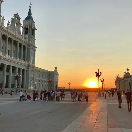 Latina Palace Apartment