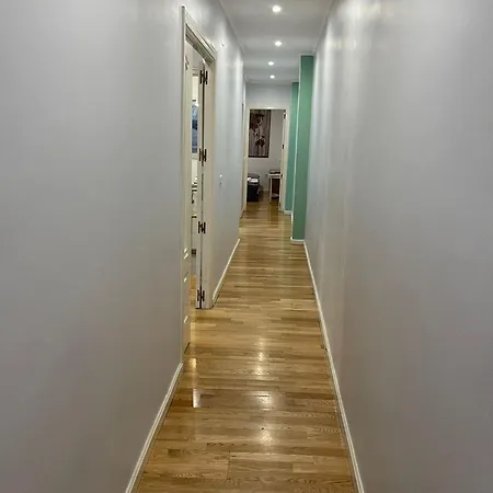 Cozy Family Apartment ゲストハウス マドリード