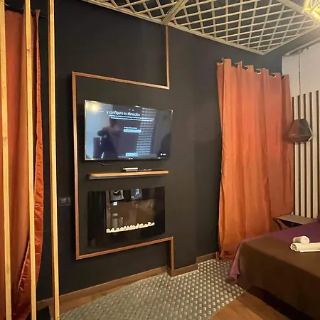 Chic12 Only For Millionaires Groups Apartmán