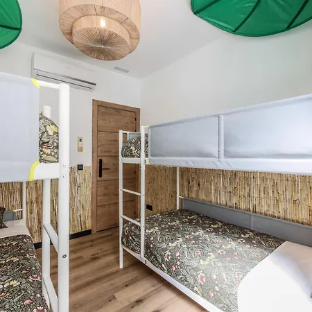 旅馆 Eliseo - Livingcoworking - Malasana