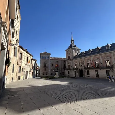 Bed and breakfast Plaza De La - Exclusive Madrid
