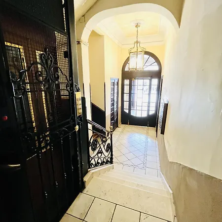 Dplace To Be - Amazing In Historic Center