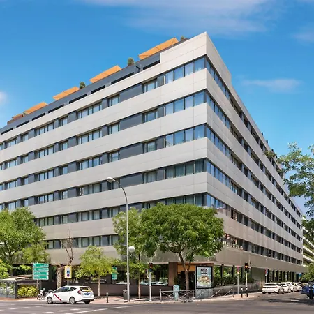 Melia Serrano Hotel