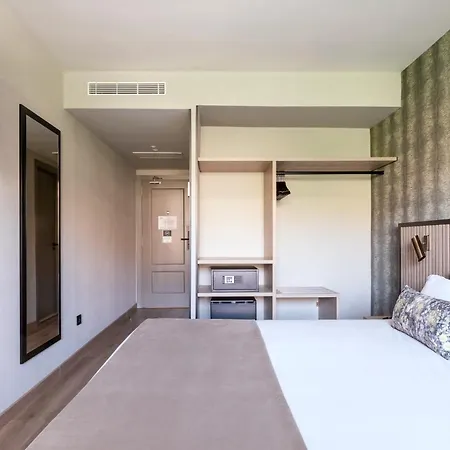 Rafaelhoteles Piramides Madrid